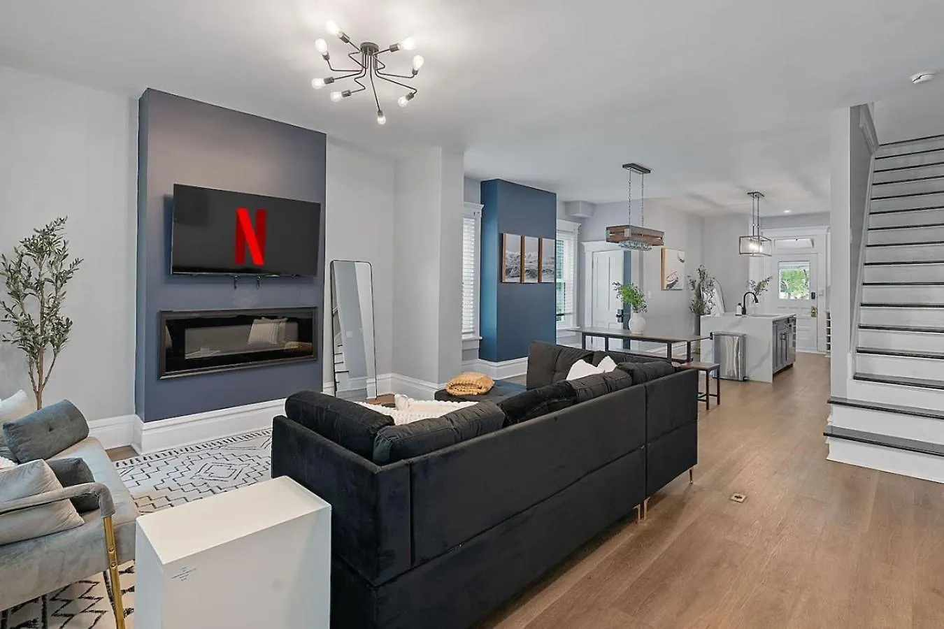 Holiday home Minutes To Arena District - Foosball & Game Area Columbus